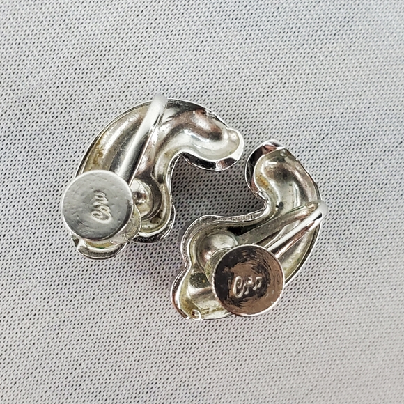 VTG Silver Tone Swirl Coro Signed Screw Back Earrings - Picture 5 of 7